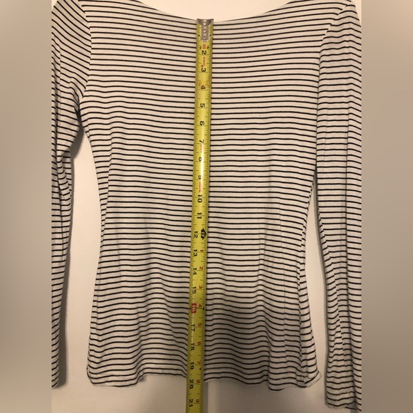 Form fitting Carly Jean top. White with black stripes. Only wore a few times. - Picture 4 of 4
